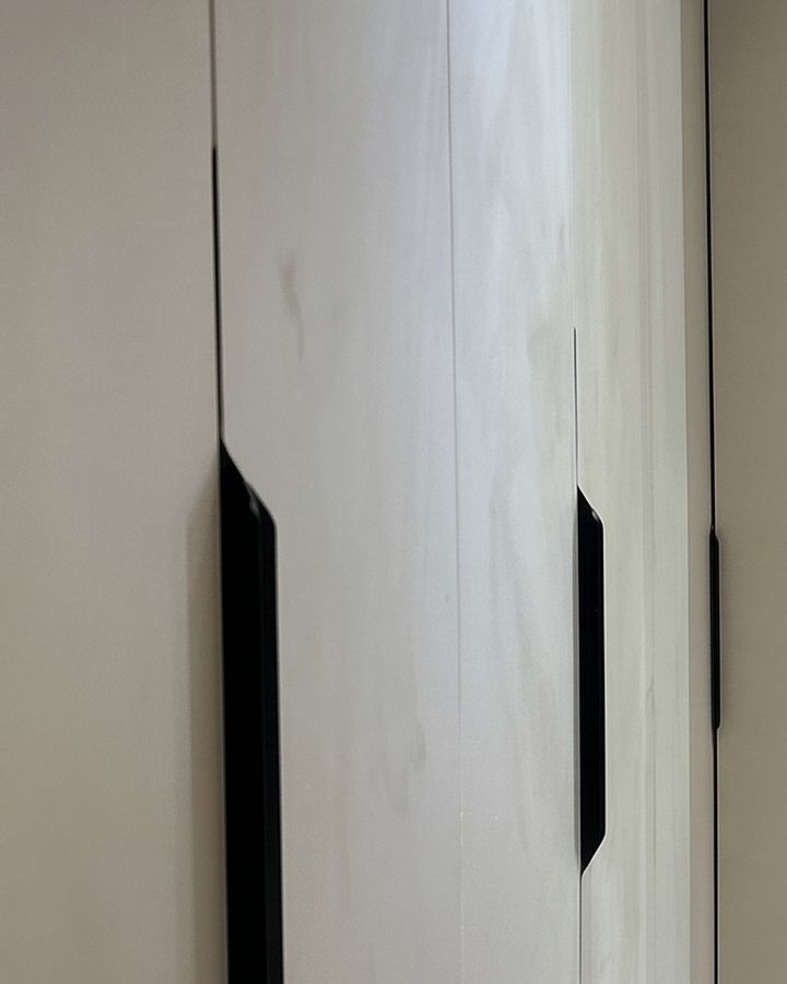 Greige Matte lacquer